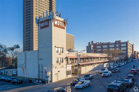 2500 crotona ave|the bronx park motel reviews.